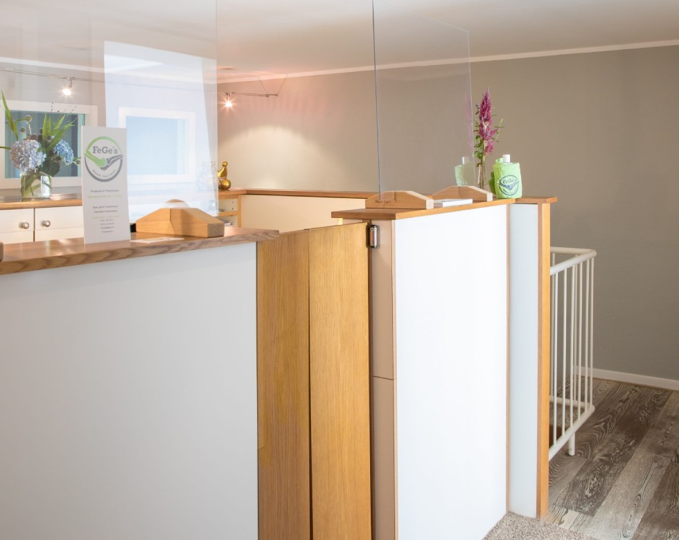 Verstärkung für unseren Empfang gesucht!